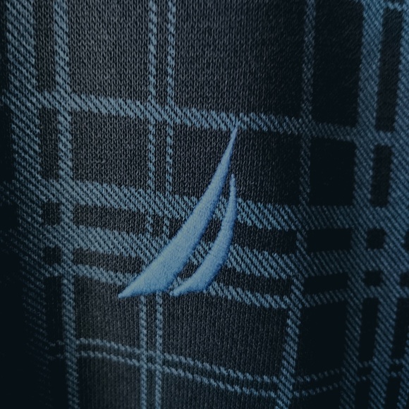 NAUTICA Plaid Quarter-Zip Sweatshirt -  (L) - Picture 5 of 10